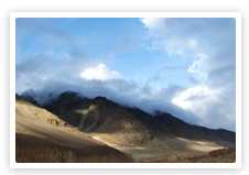 Chandratal Baralacha Trek