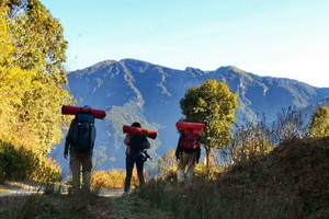 Adventure & Tribal Tour mit Dzukou Valley (10 Tage) - Kultur & Trekking Tour