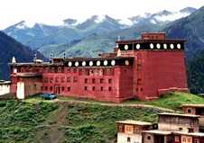 Derge-Mt.Chola-Yilhun Lhatso